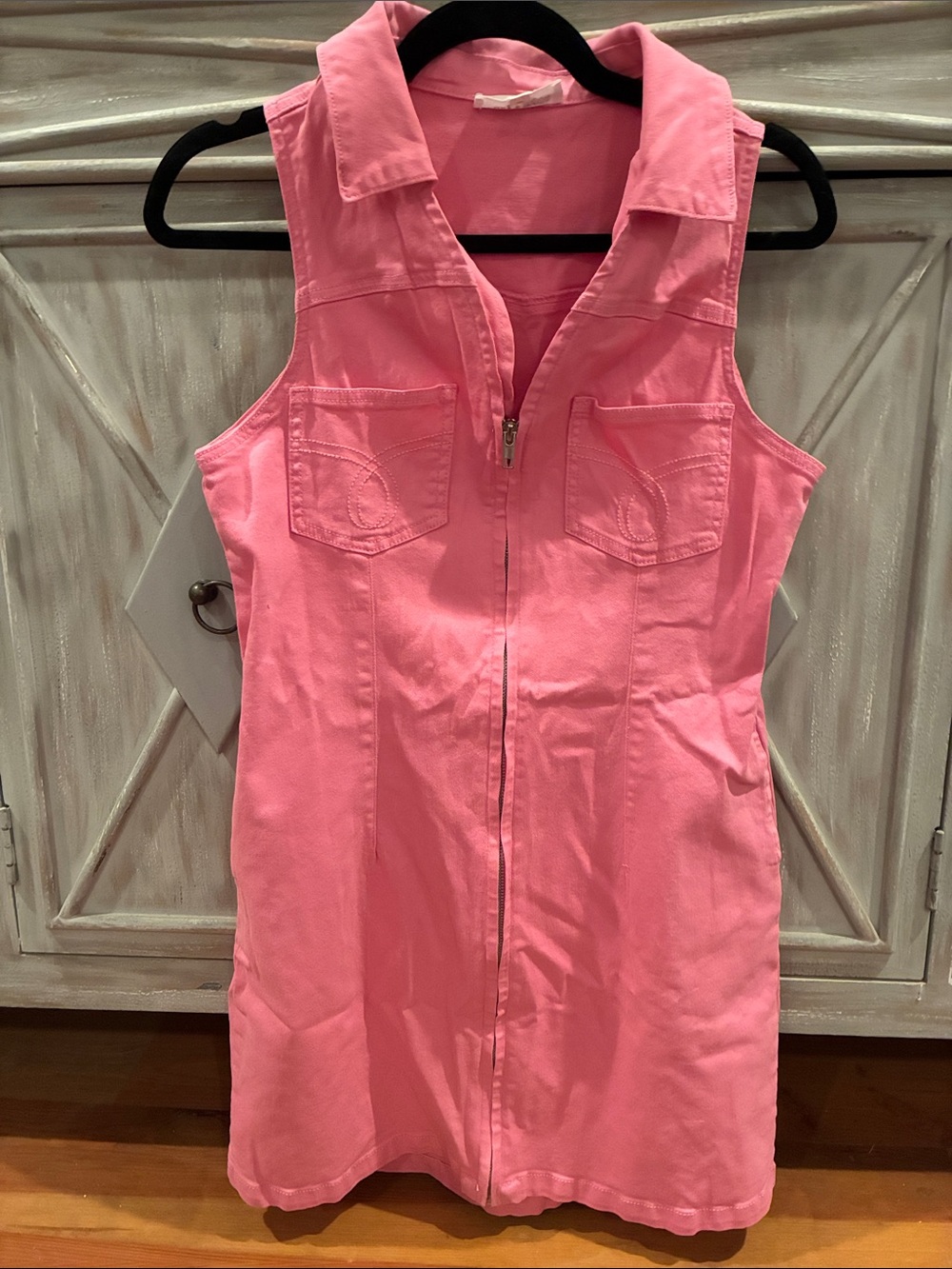 Sleeveless Pink Mini Dress with Front Zip